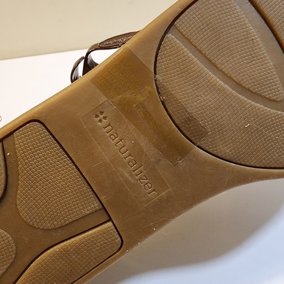 NATURALIZER Devon Women's Brown Leather upper Sandals size 10M - Picture 6 of 10